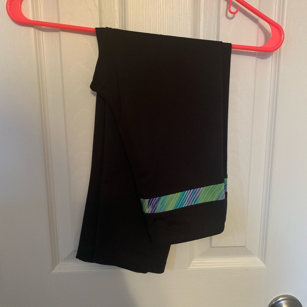 Love Love Dream. Leggings 3/4 leg length. Small. Black with multi color band.